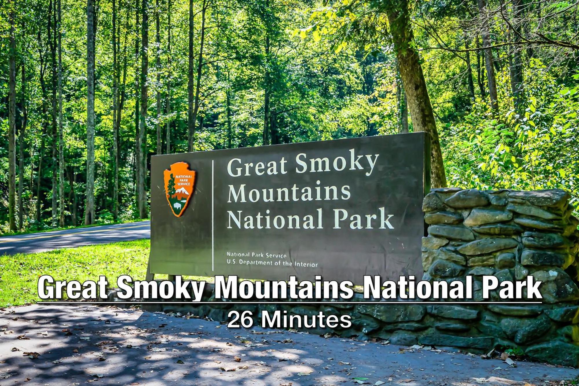 New Luxury Cabin With Stunning Mountainviews,Hottub, Firepit, Fireplace,2 Kingbeds, 2 Covereddecks,Bbqgrill, Shuffleboard And Pool Access Sevierville Zewnętrze zdjęcie